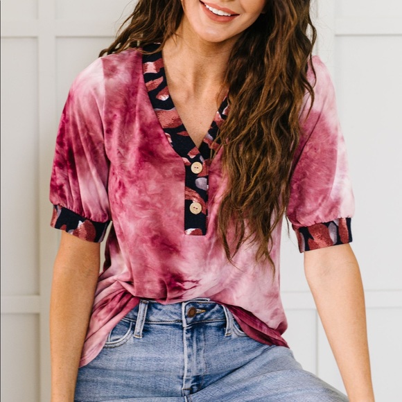Dash of Pink Tops - FINAL PRICE❗️Jungle Expedition Top in Wine